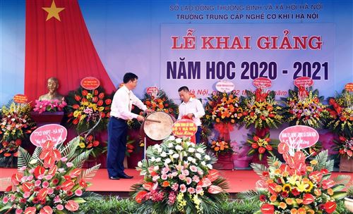 TRƯỜNG TRUNG CẤP NGHỀ CƠ KHÍ I HÀ NỘI KHAI GIẢNG NĂM HỌC 2020 - 2021