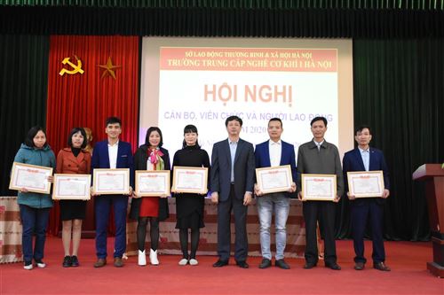 HỘI NGHỊ CÁN BỘ VIÊN CHỨC VÀ NGƯỜI LAO ĐỘNG NĂM 2020 