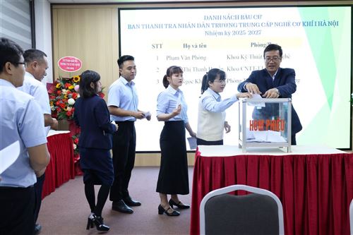 HỘI NGHỊ VIÊN CHỨC, NGƯỜI LAO ĐỘNG NĂM HỌC 2025 - 2026